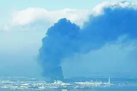 核电站爆炸击穿巨大蘑菇辐射云，日本核专家看到一个事实叹这是命图片
