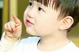 你们最爱的表情包其实是这三个韩国童星图片