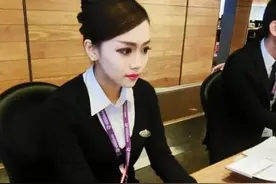 她比空姐还美，却只做了地勤~图片