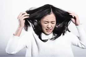 陪妹妹相亲，竟然遇到我的前男友，我该怎么办？图片