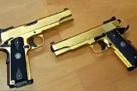 你也想拥有一把游戏里才有的黄金枪吗？这种极致工艺品堪称完美图片