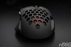 Tt eSPORTS夜袭Z游戏鼠标拆解评测图片
