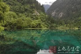 祖坟这儿缺了一角竟会后患无穷图片