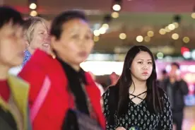美籍华人女孩回湘寻父母 长大后想来中国工作图片