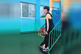 三种男朋友接女朋友放学 第三个是要恶心死我吗？视频封面