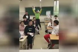 老师你要嫌教室太脏就明说，我们都是三好学生
