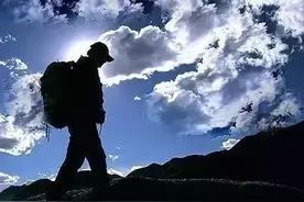 便携式紫砂茶具来了，让出差或旅游在外的人，也能喝上一壶好茶图片