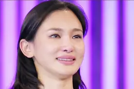 孔令令止步维秘5强，强忍泪水，评委评价太老套！视频封面