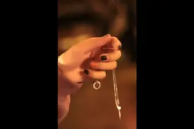 我不会再想你了，我只是偶尔会想起当年为你奋不顾身的我！视频封面