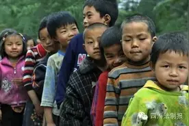 四川：外出务工带上孩子或父母一方留家照顾！不要再让娃娃留守了图片