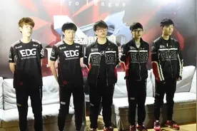 EDG群访：训练赛有练寒冰 所以就拿来用图片