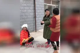 老妈恶搞儿子，还是不是亲妈了啊？视频封面