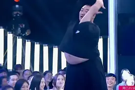 胖子节“彭于晏”尬舞表白女嘉宾表情包更是惊翻全场视频封面