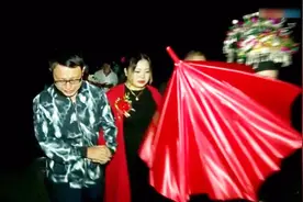 闺女半夜出嫁，母亲哭得肝肠寸断！看哭了，湖南农村结婚视频封面