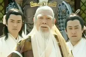 白眉鹰王自不量力挑战张三丰，谁知刚出招就直接被秒视频封面