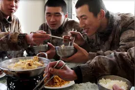 中国军人每天吃些什么？最高标准每天仅39元，你还在浪费？