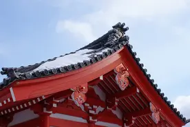 小说：赤身裸体穿越到古代原始森林，能存活吗？能找到野女结婚吗图片