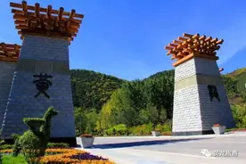 一山一水一座城，一花一木一世界图片