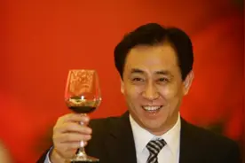 许家印联手华谊兄弟，在全国多个城市投资千亿开发特色小镇图片