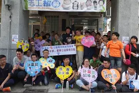 许富凯与心路青年相见欢 合唱一圆粉丝梦图片