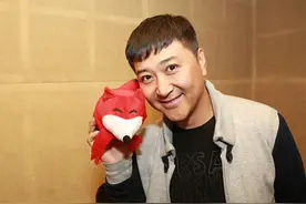 他是《动画城》里最能歌善舞的男主持，网友感慨：满满的童年回忆图片