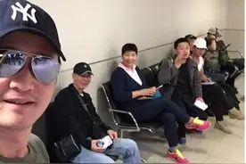 吴京遭海关扣留是什么原因 盘点被海关扣留过的明星图片