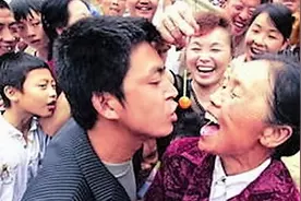 母亲再婚，结婚对象竟然是我的小学同学！图片