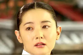她被誉为“氧气美女”，是《大长今》的扮演者，如今一家幸福图片