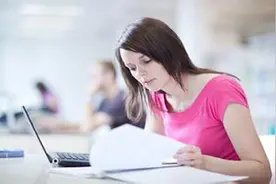 在职研究生上课可以延期吗?图片