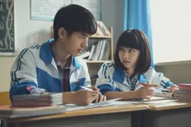 “耿耿于怀”温暖的青春，你曾经拥有过吗？视频配上歌词超有感觉视频封面