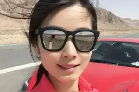 开法拉利进藏，磕坏底盘你说保险到底该不该赔？图片