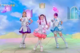 日版舞法天女：天女变身鞋都不穿的哦，变身后的服装非常用心哦视频封面