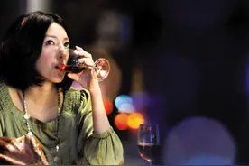 为了真爱，富家女装穷可以吗？图片