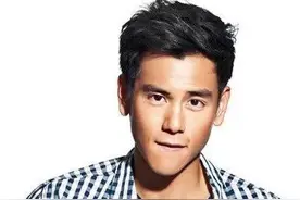 男生留露出额头的发型材更MAN?图片
