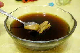 姜汁红糖水图片