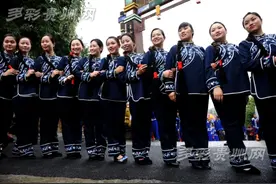 尝美食、体民俗、观美景 共度布依文化节“三月三”图片