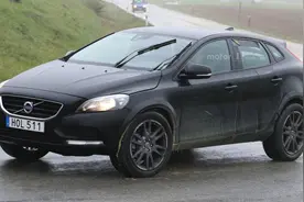 沃尔沃XC40原型车谍照曝光 有望国产图片