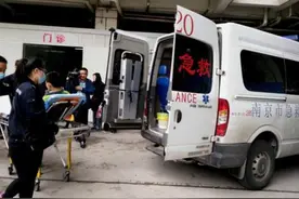 同学恶作剧 学生保温杯喝墨汁中毒 家长急寻排毒方法图片