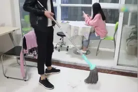 锅烧糊了怎么处理？1分钟变新锅妙招视频封面