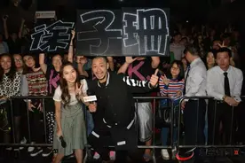 《刑警兄弟》东莞路演 金刚、徐子珊玩嗨了图片