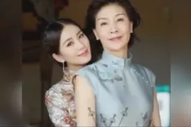 刘诗诗为何出道三年就成女王？原来有个背景如此深厚的妈妈！视频封面