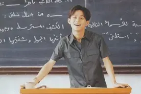 何炅为什么被称为何老师 何炅是哪个学校的老师图片