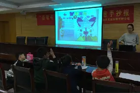 蜀麓社区开展“品味书香 快乐阅读”手抄报活动图片