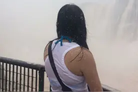 "剩女"还是"胜女"？海外华裔女性不愿被"逼婚"图片