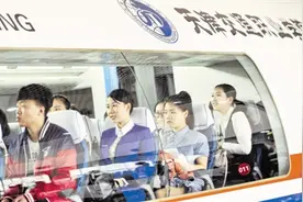 天津交通职业学院空乘专业招生面试举行(图)图片