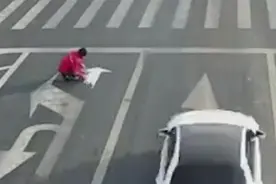 为求不堵车竟PS马路图片