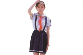 〖礼仪规范〗中国少年先锋队标志礼仪基本规范——队礼图片