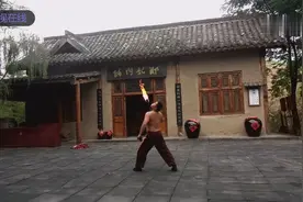 失传已久的民间绝活口吐火龙重出江湖视频封面