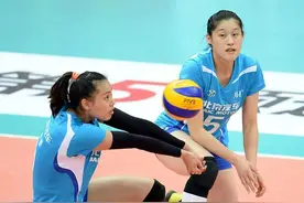 李盈莹狂砍37分 天津女排挽救三个赛点客场3-2险胜北京视频封面