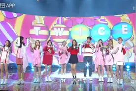 「TWICE」「新闻」161125《音乐银行》再夺一位！厉害了我的兔！图片